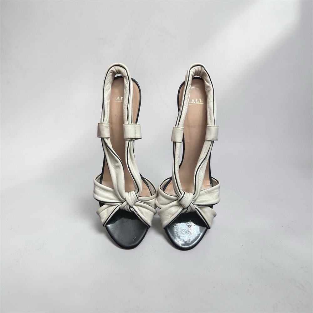Chic Black and Cream Women's Heels